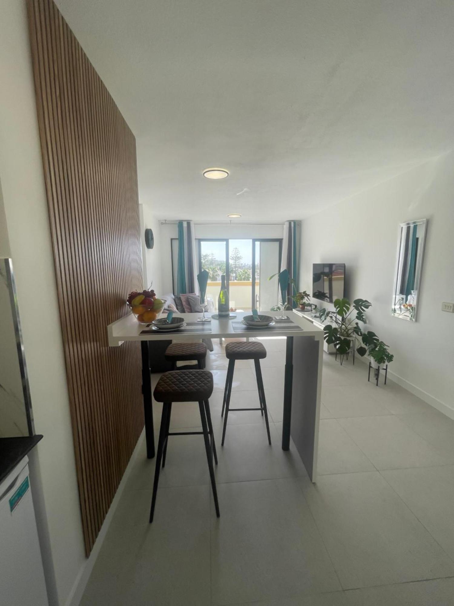 Royal View Apartment - Playa De Las Americas Eksteriør billede